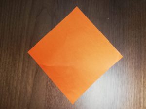 折り紙 簡単でかわいいニンジンの折り方 幼稚園 幼児向け わかりやすいクラブ